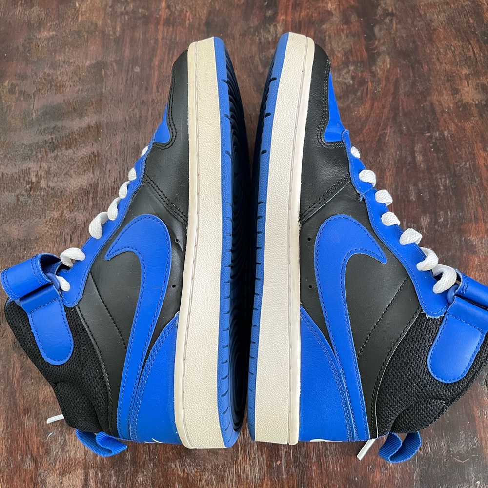 Nike Kids Black and Blue Sneakers - Picture 4 of 7